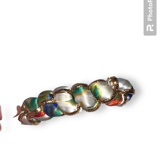 TWO sweet fabric barrettes: one like a hat with ribbon, one satin. - Picture 9 of 11